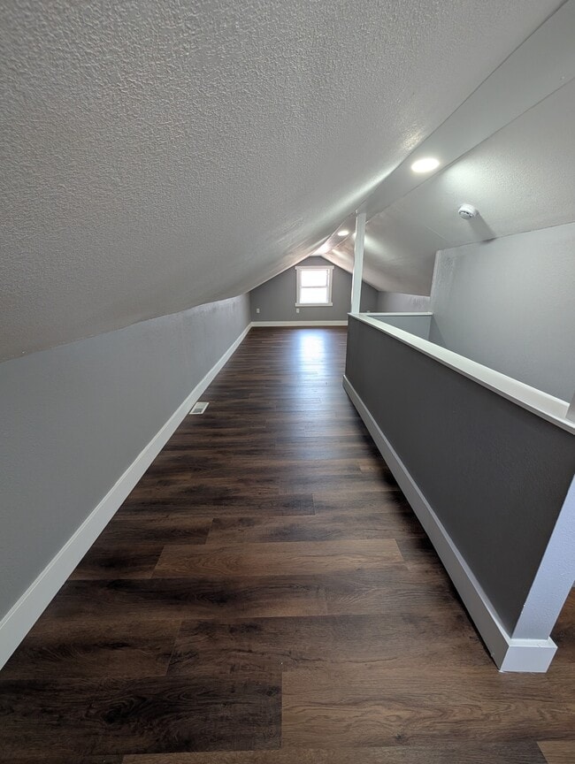 Building Photo - 2007 SW Lane St