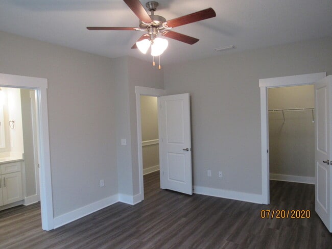 Building Photo - 271 N Sand Palm Rd