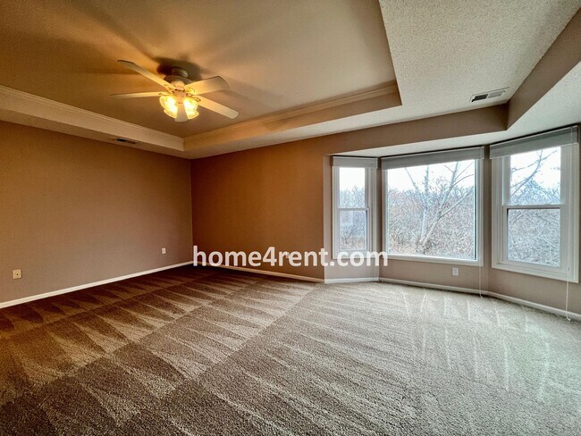 Building Photo - Beautiful Four Bedroom Home in Blue Valley...