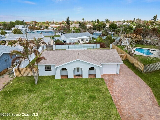 Building Photo - 2076 Abalone Ave