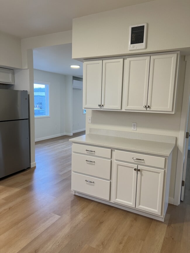 Building Photo - 2214 Valencia St