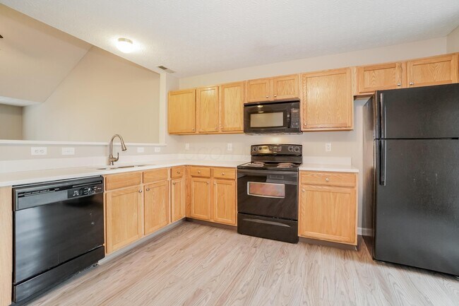 Building Photo - 2545 Bristlecone Ln