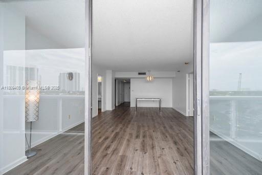Building Photo - 20505 E Country Club Dr