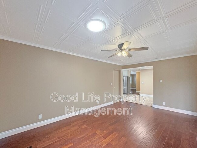 Building Photo - 1429 Esperanza Way