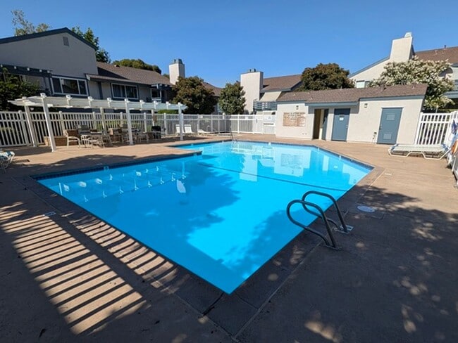 Building Photo - 1 Bed-1 Bath Single Story Condo on 2nd Floor located in El Cajon
