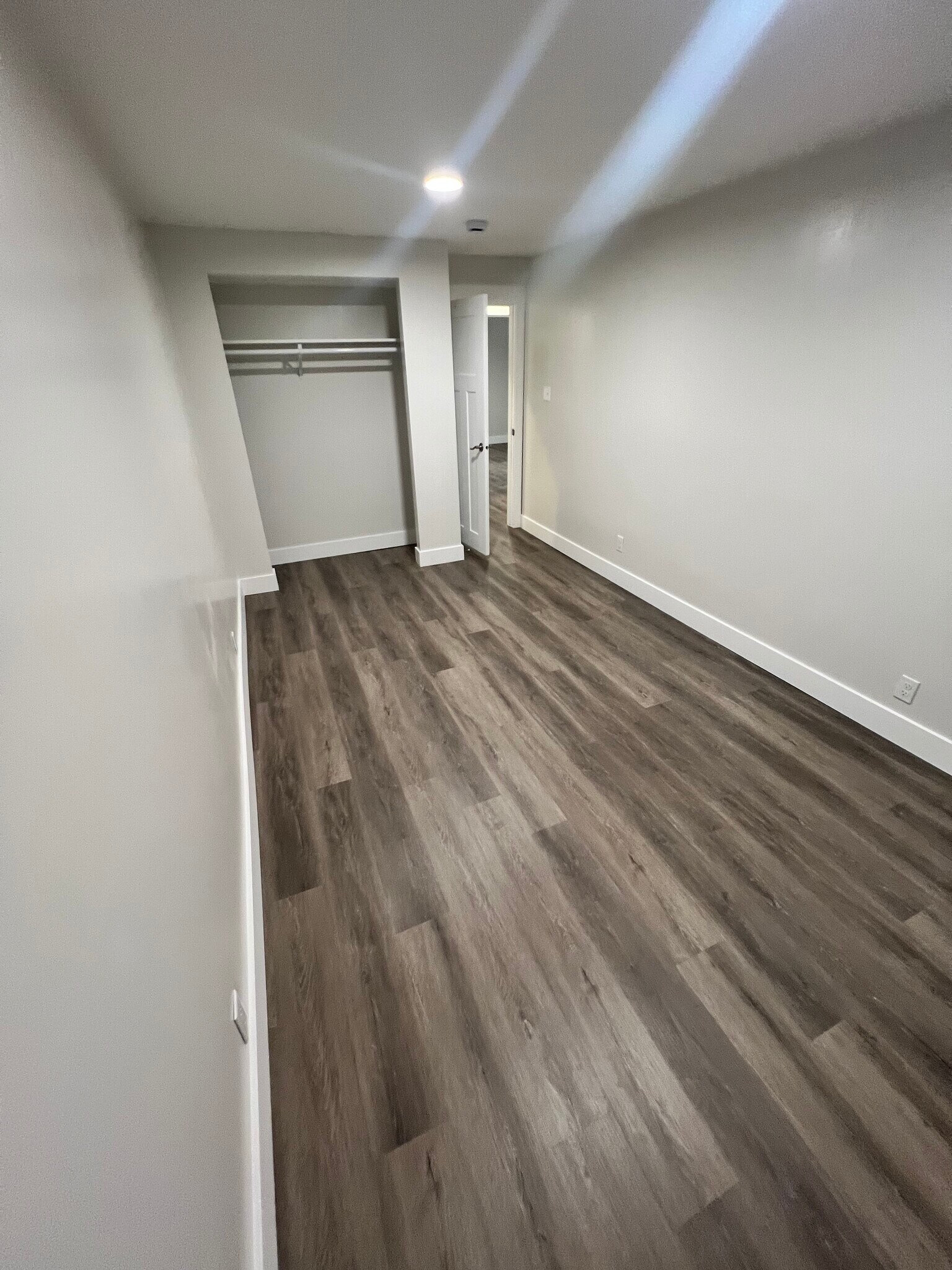 Building Photo - 1142 W Lucky Cv