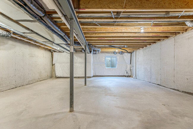 Building Photo - 3075 N Spurway Dr