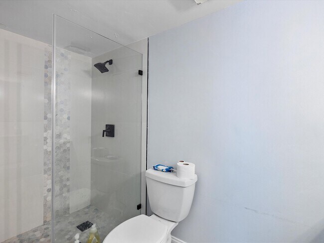 Building Photo - 9001 SW 94th St