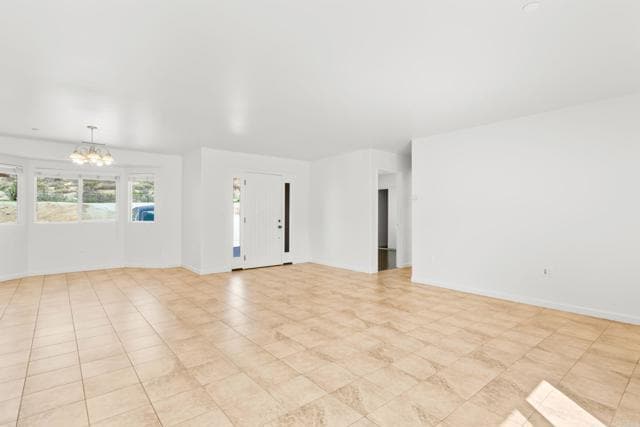 Building Photo - 9086 Los Coches Rd