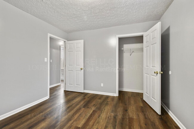 Building Photo - 171 Springhill Dr