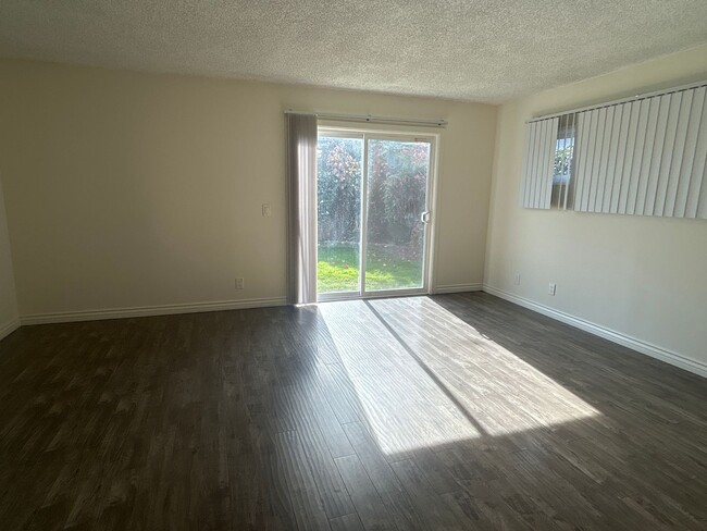 Building Photo - Spacious 3-Bed, 2-Bath Temple City House with 2-Car Garage