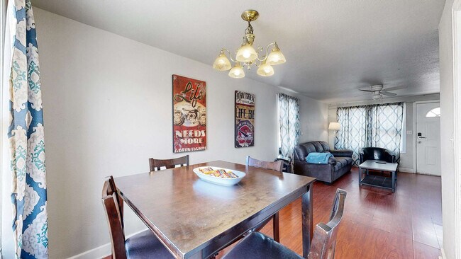 Building Photo - 7388 Oneida Dr