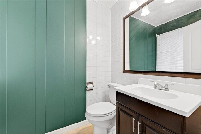 Building Photo - 5153 Cologne Ave