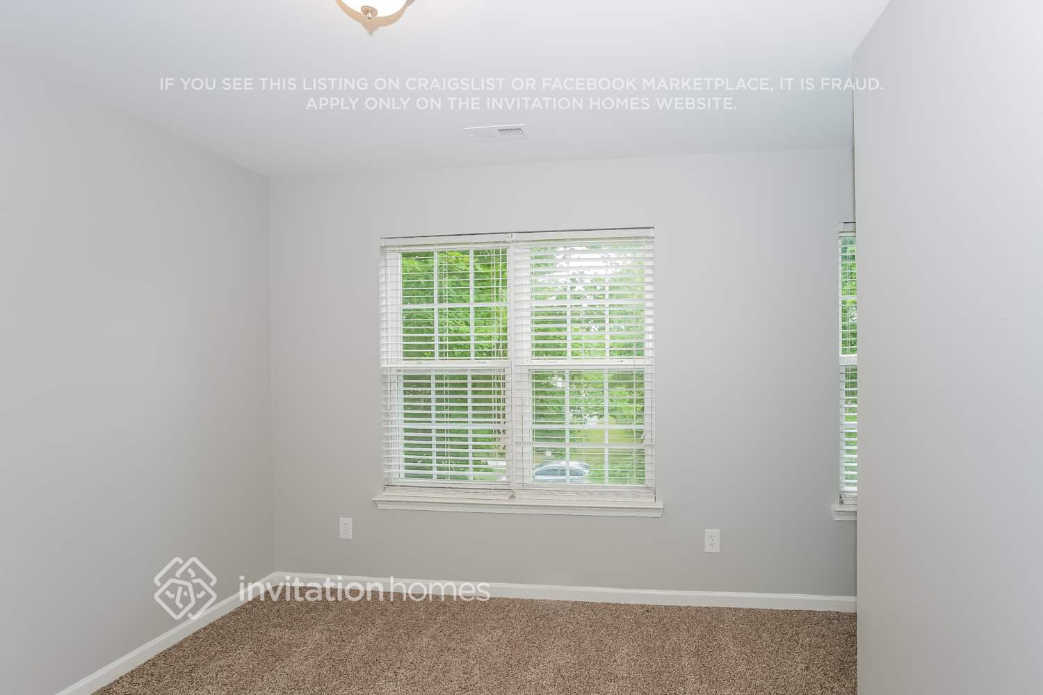 Building Photo - 9215 Ducati Ln