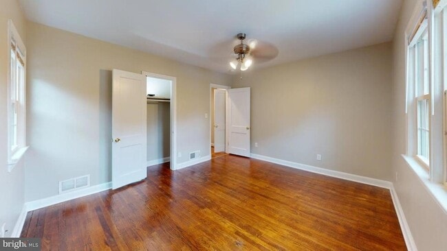 Building Photo - 3507 27th Ave