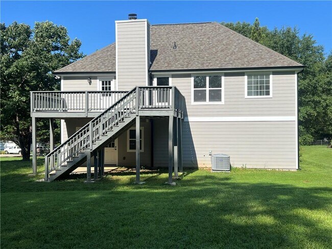 Building Photo - 130 Elk Grove Dr