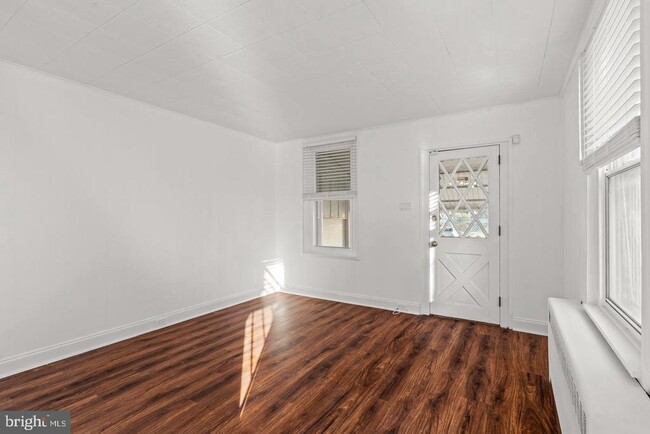 Building Photo - 316 Parsons Ave