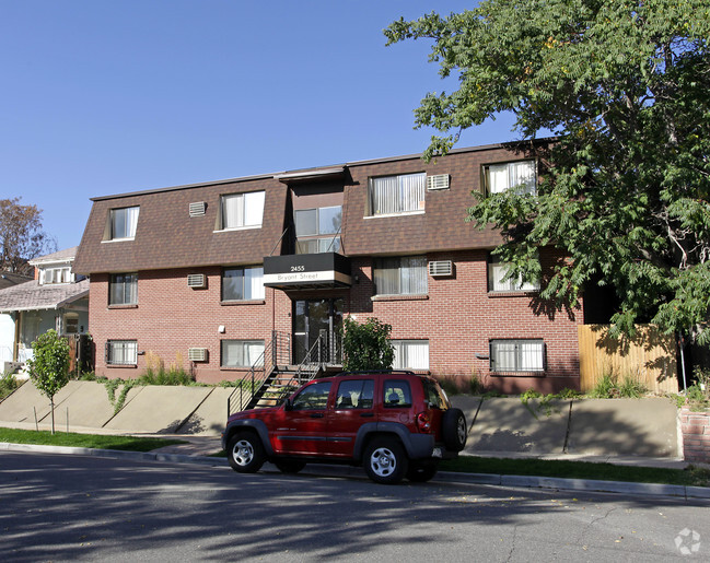 Building Photo - Bryant Apartments