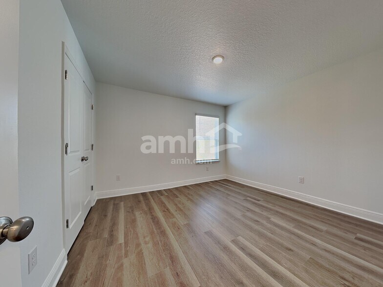 Building Photo - 6689 Atlantic Bch Ave