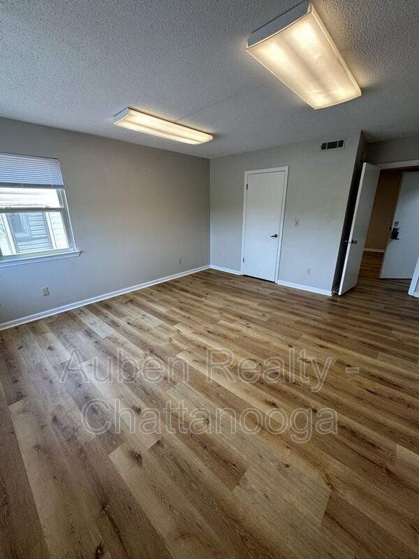 Building Photo - 6741 Ringgold Rd