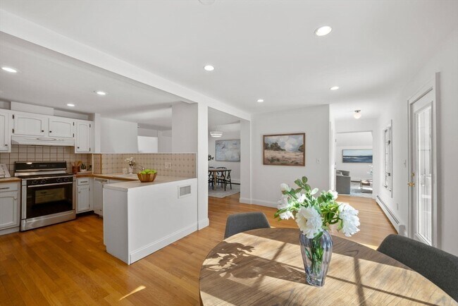 Building Photo - 48 Miller Rd