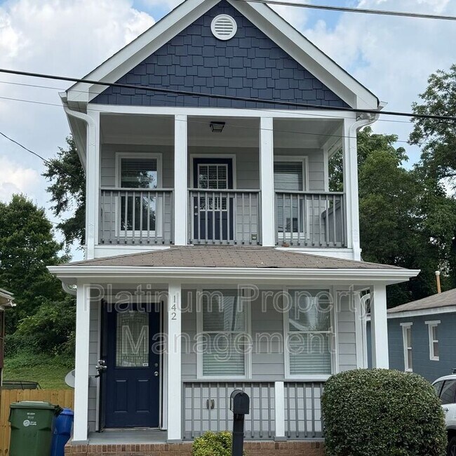 Building Photo - 142 Little St SE