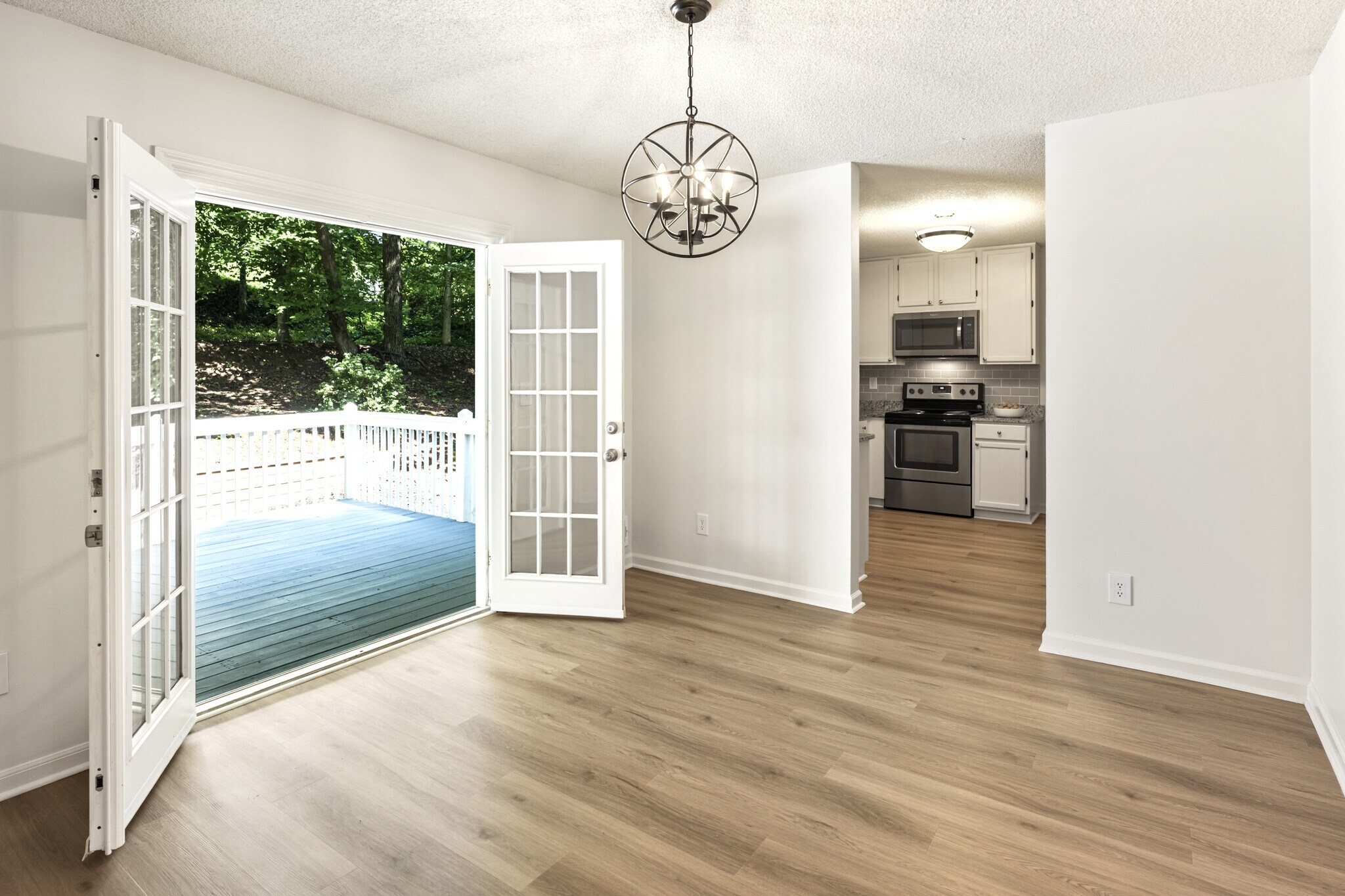 Building Photo - 3125 Sharon Cir