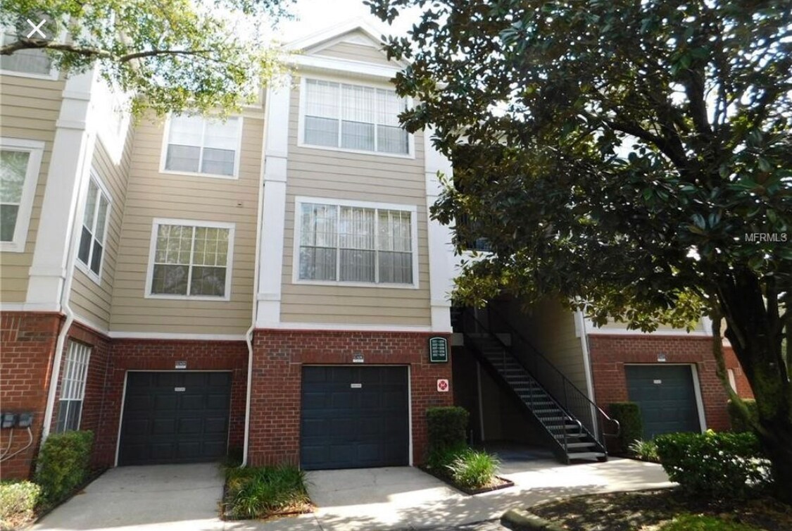 Building Photo - 8301 Elm Park Dr