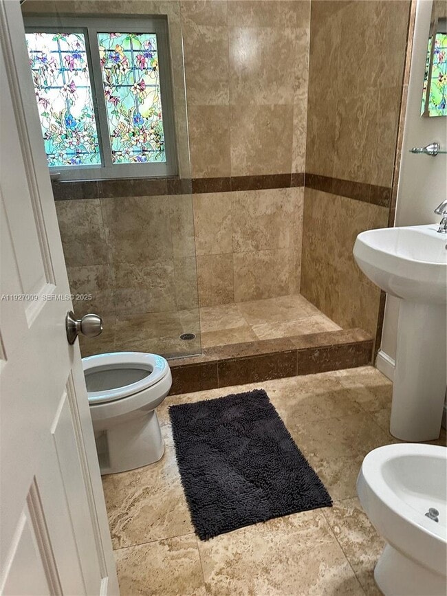 Building Photo - 203 NE 86th St