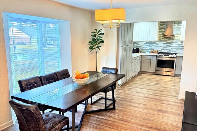 Building Photo - 12407 Whittington Dr