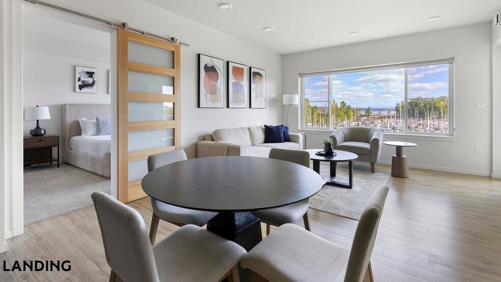 Building Photo - 11505 NE Yacht Harbor Dr