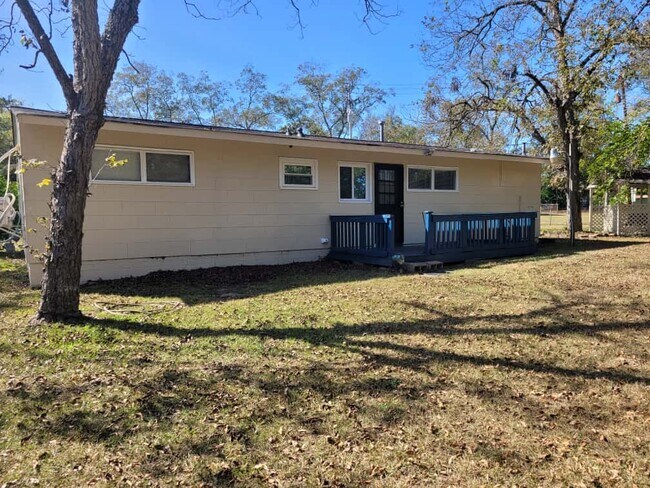 Building Photo - 4220 Elkan Ave