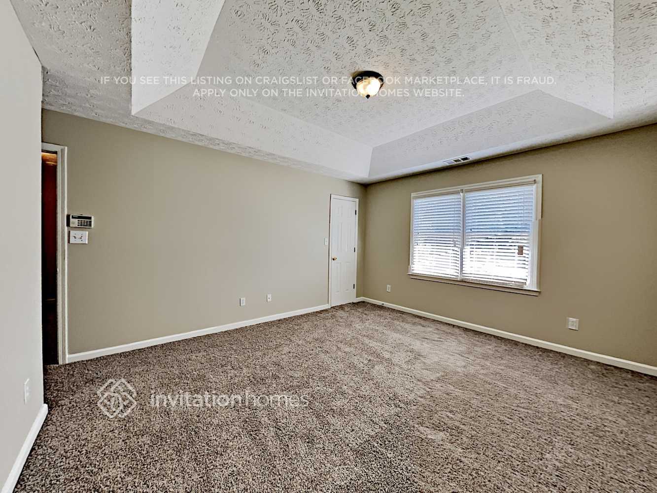 Building Photo - 135 Vantage Point