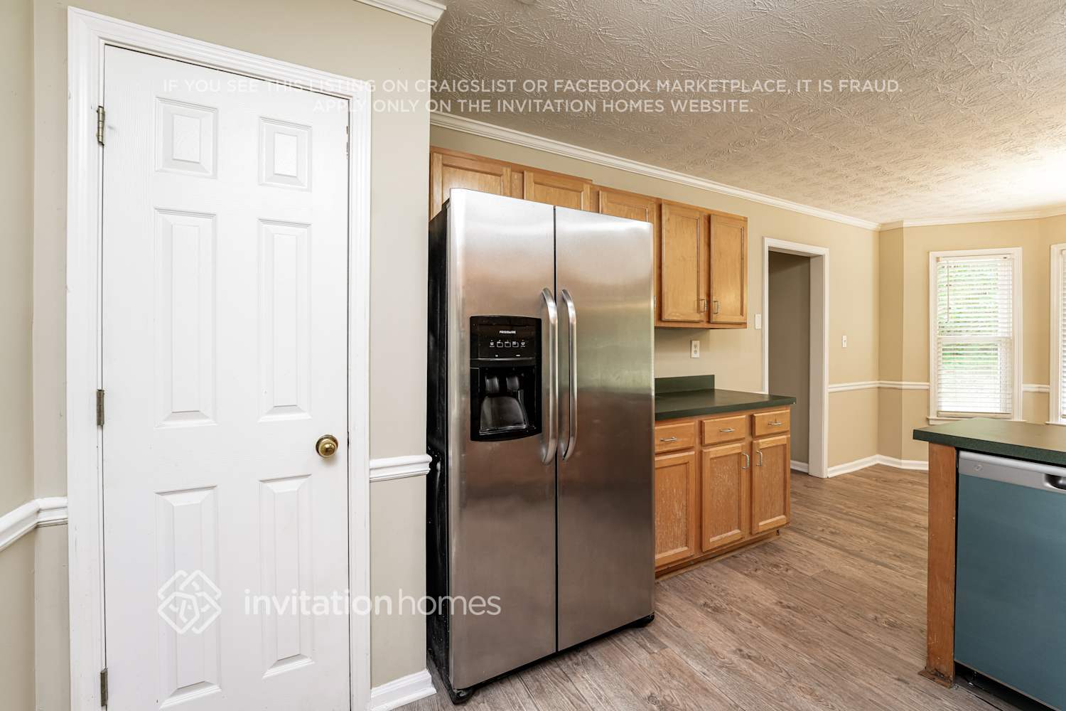 Building Photo - 208 Ivy Creek Dr