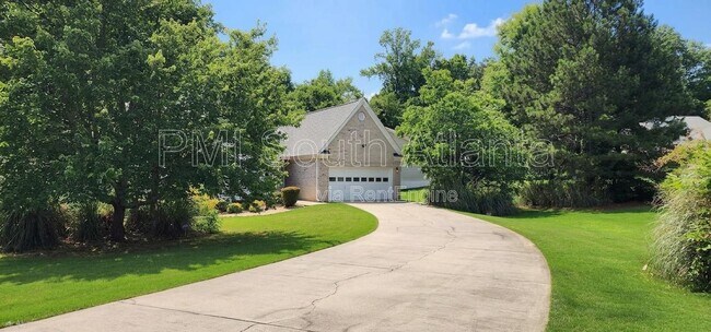 Building Photo - 4284 Cedar Lake Cove