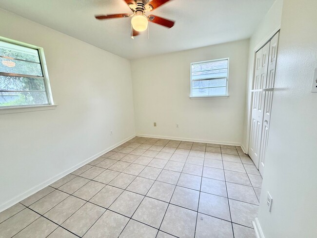 Building Photo - Home For Lease