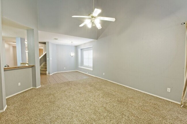 Building Photo - 1201 Rain Fern Dr