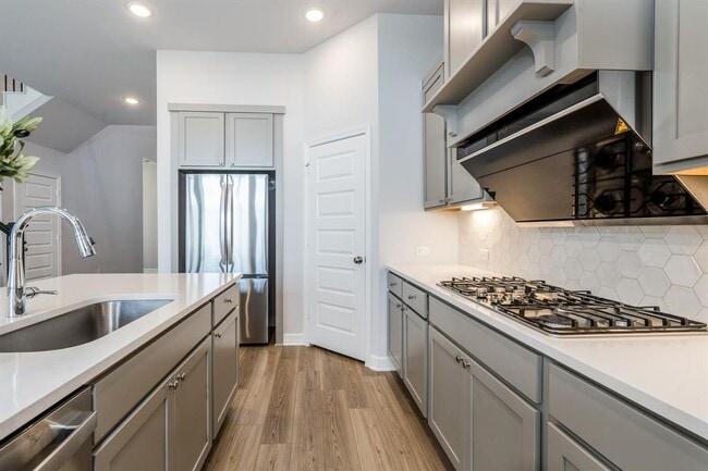 Building Photo - 25803 Rippey Gln Dr