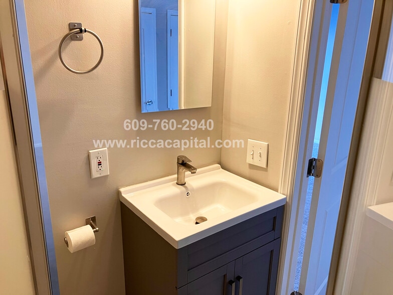 Building Photo - 35 Highgrove Ct