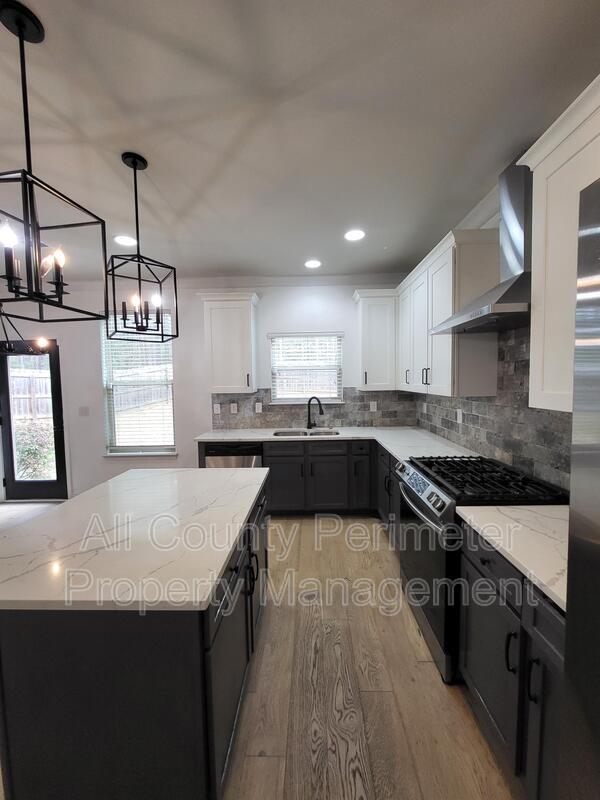 Building Photo - 3748 Sycamore Bend