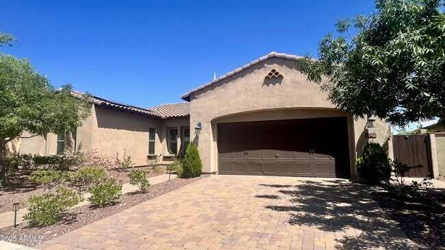 Primary Photo - 4571 N Arbor Way