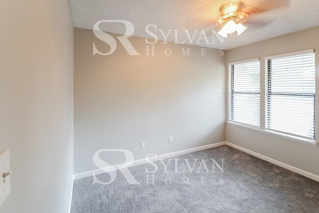 Building Photo - 5238 Stafford Dr NW