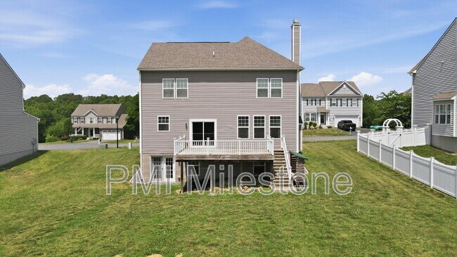 Building Photo - 371 Lookout Mountain Ct