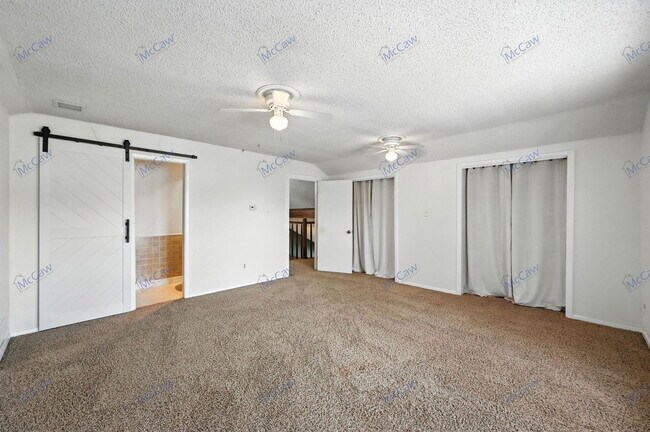 Building Photo - 1903 Reverchon Dr