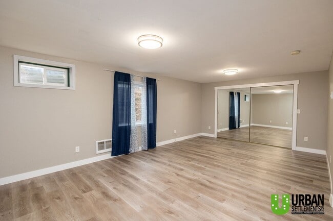 Building Photo - Great 3 bedroom 2 bathroom townhome for rent in South Spokane Valley
