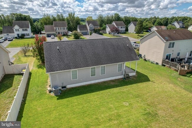 Building Photo - 98 Mystic Ln