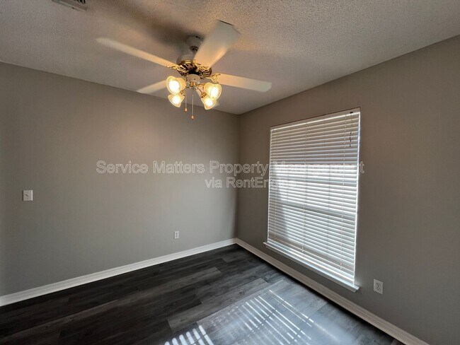 Building Photo - 4830 Timberland Dr