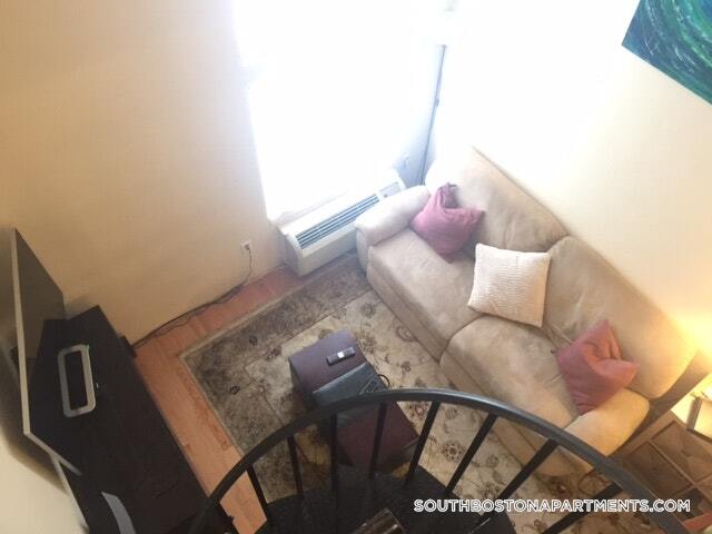 Building Photo - 385 Dorchester St