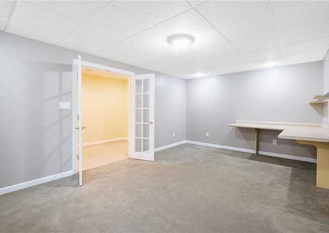 Building Photo - 1027 Pine Ridge Way