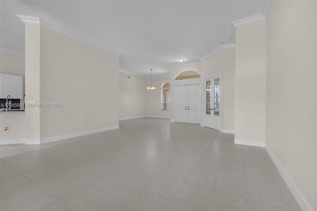 Building Photo - 16310 Paddock Ln